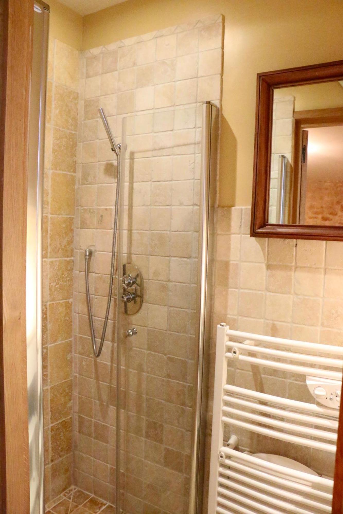 Les Perroutis Villa Saint-Alvere Ruang foto