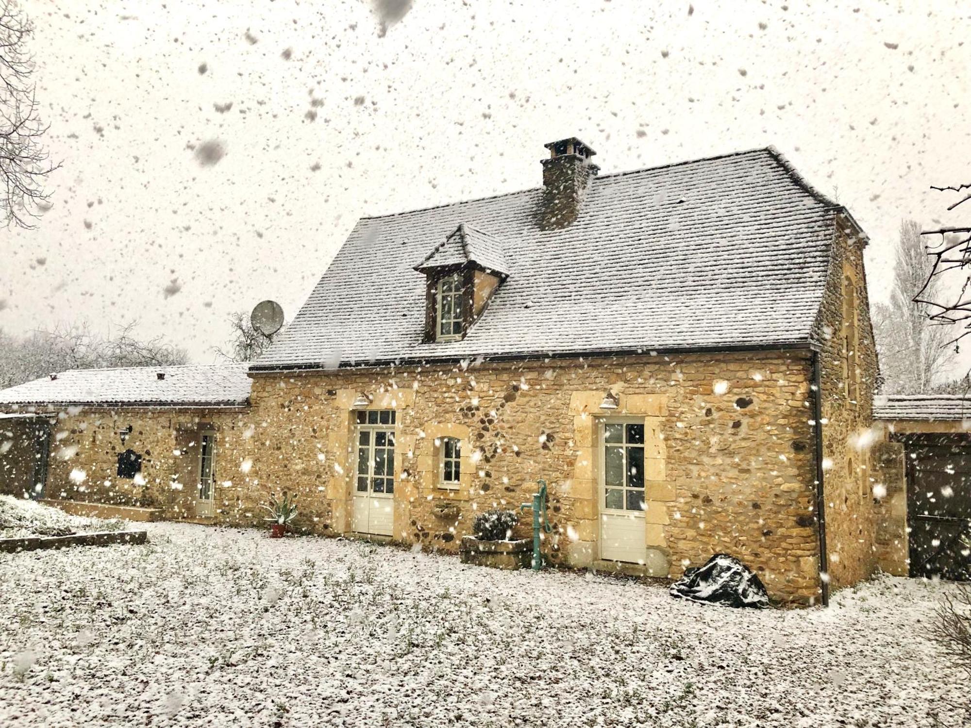 Les Perroutis Villa Saint-Alvere Bagian luar foto
